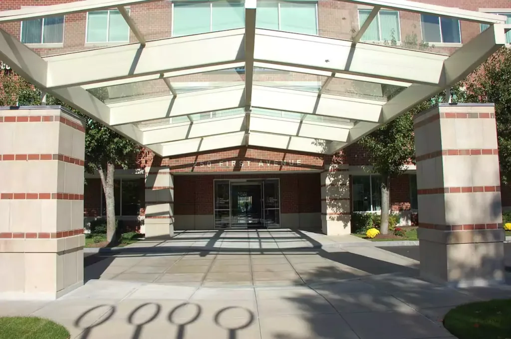 250 First Avenue Exterior walk way