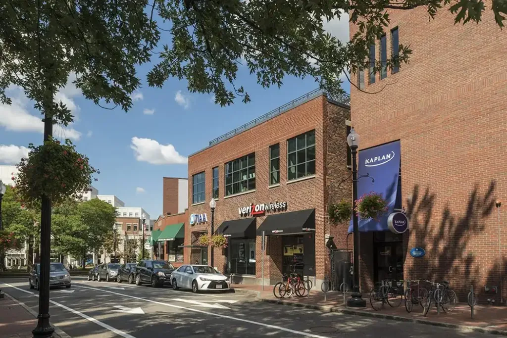 Exterior view of 95 Mount Auburn Street building angle 3